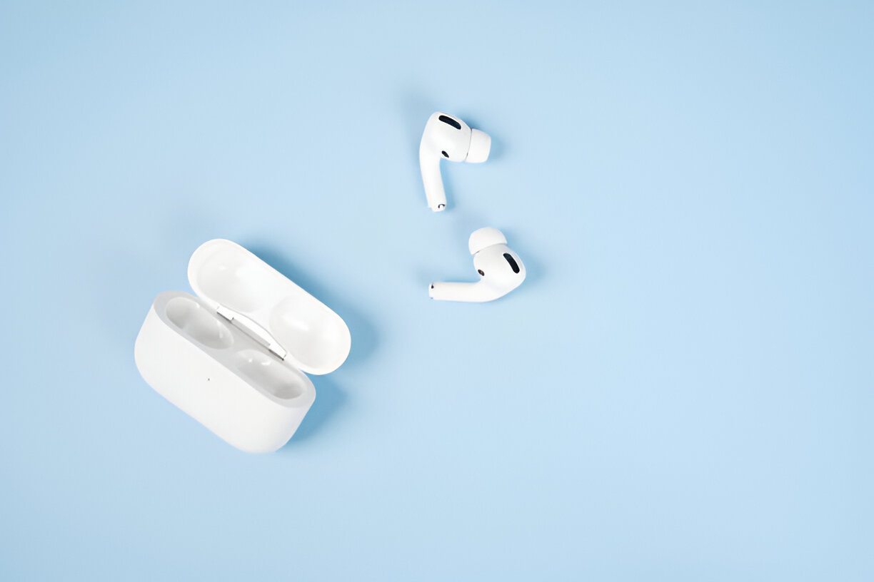 Which Wireless Earbuds Offer the Best Battery Life