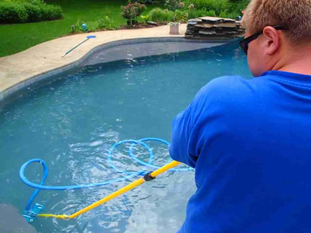 Pool Deck Cleaning